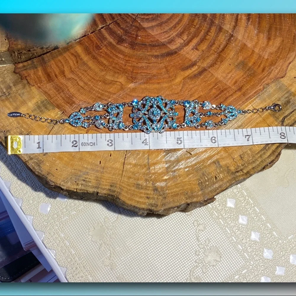 VLMC Vintage Victorian Style Bracelet / Aquamarine Colored / Blue / Adjustable - Picture 5 of 13